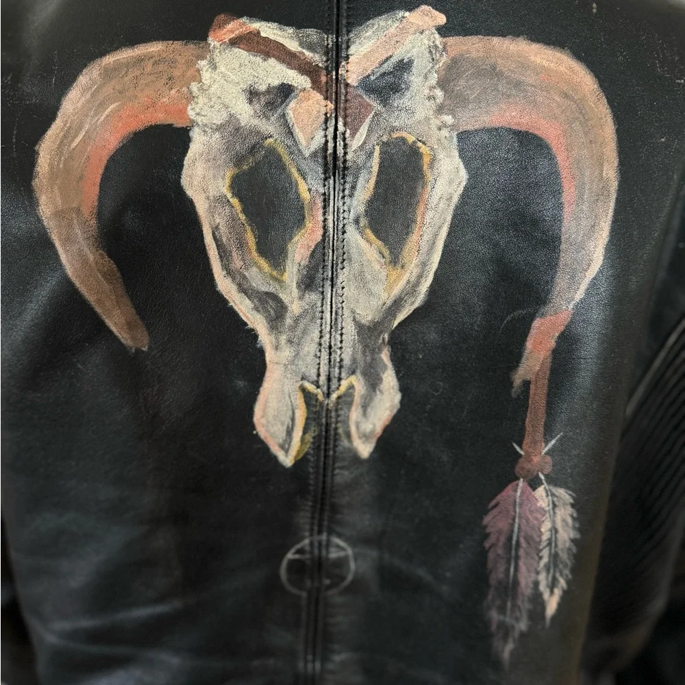 Black, painted back- leather motorcycle jacket - Picture 10 of 10
